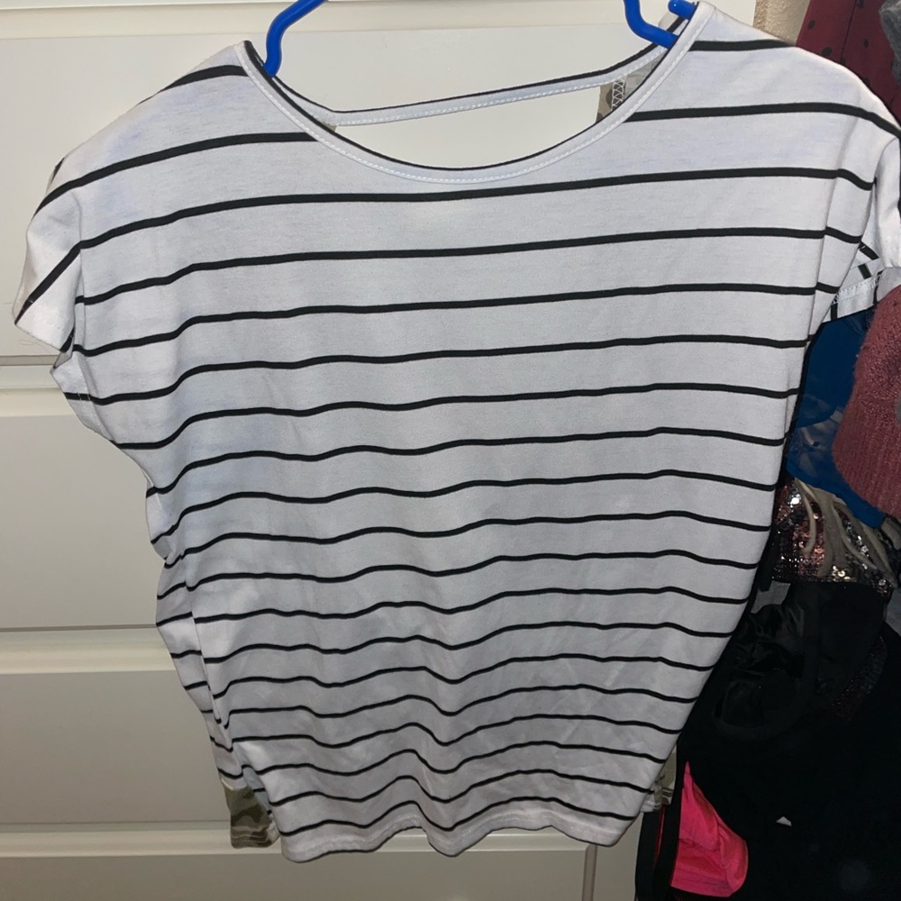 Open back T shirt
